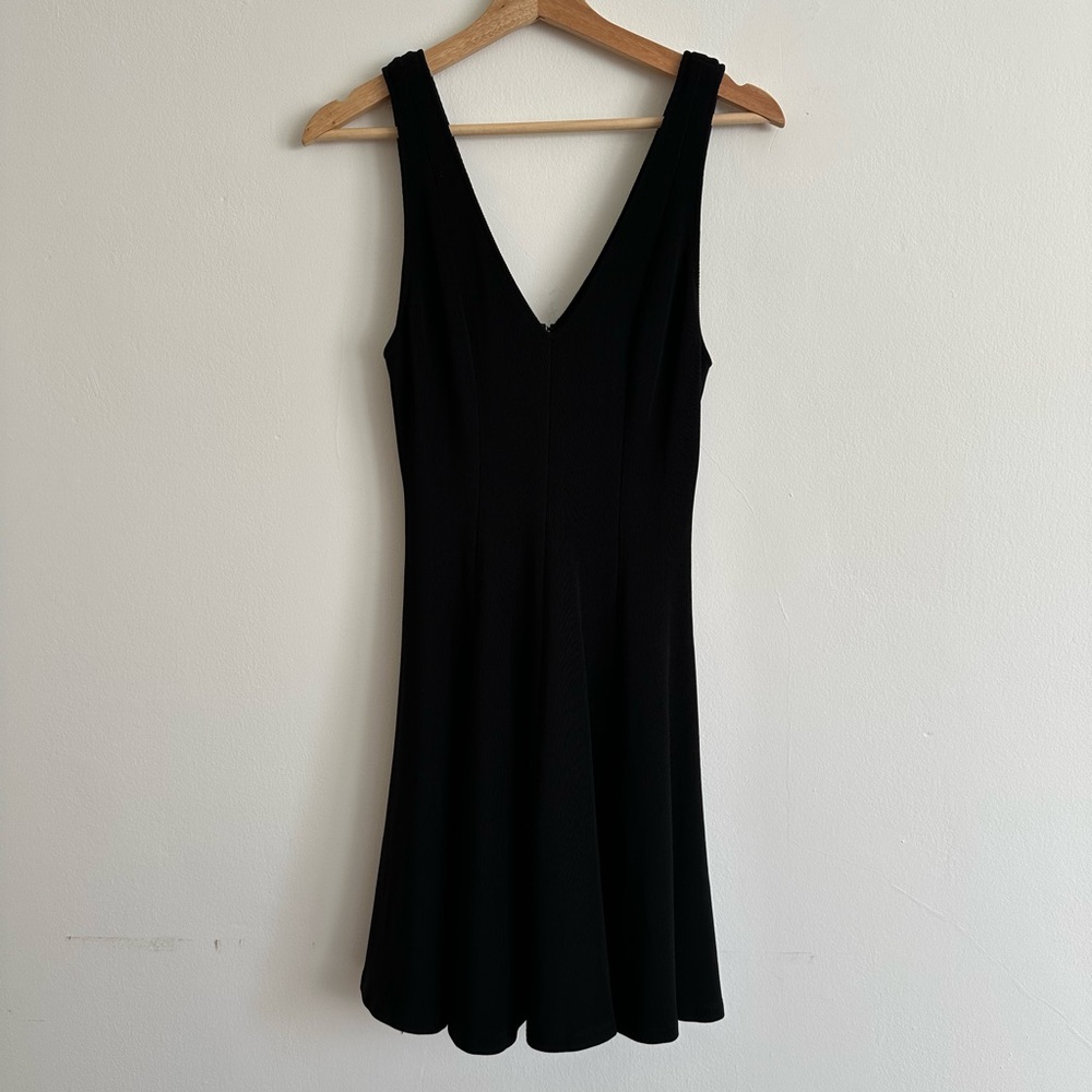 Alice + Olivia Elegant Black Sleeveless Dress